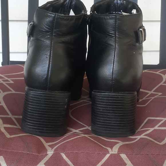 WITCHY GOTH CHUNKY HEEL COMBAT BOOTIES!!! - Picture 9 of 12